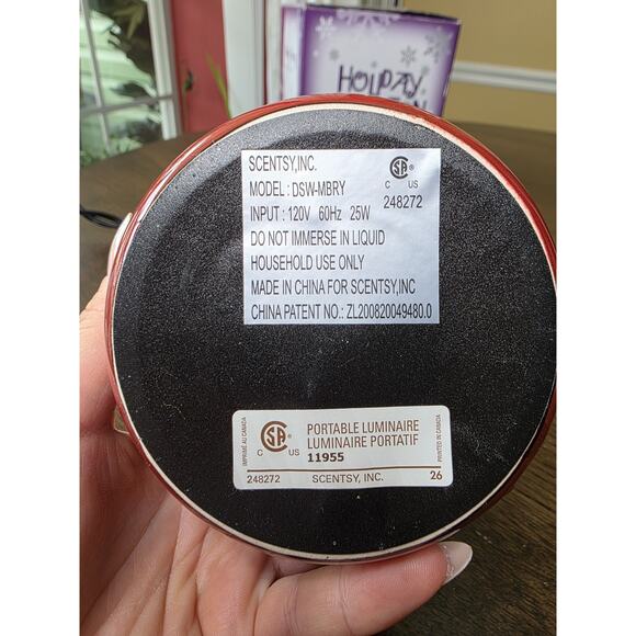 Scentsy Retired Merry Berry Christmas Holiday Full Size Wax Warmer - Picture 8 of 16